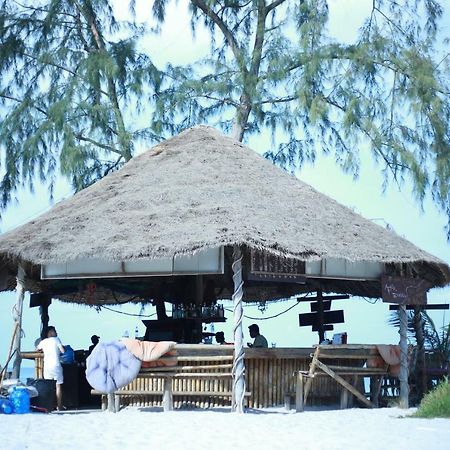 Tree Bar Hostel Ронгсанлем Экстерьер фото