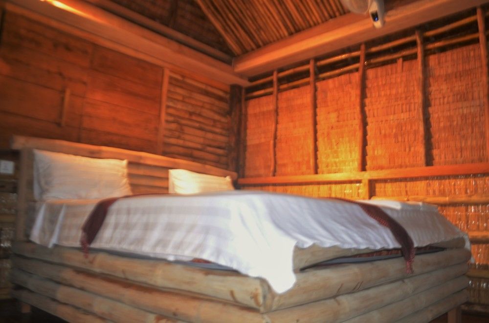 Tree Bar Hostel Ронгсанлем Экстерьер фото
