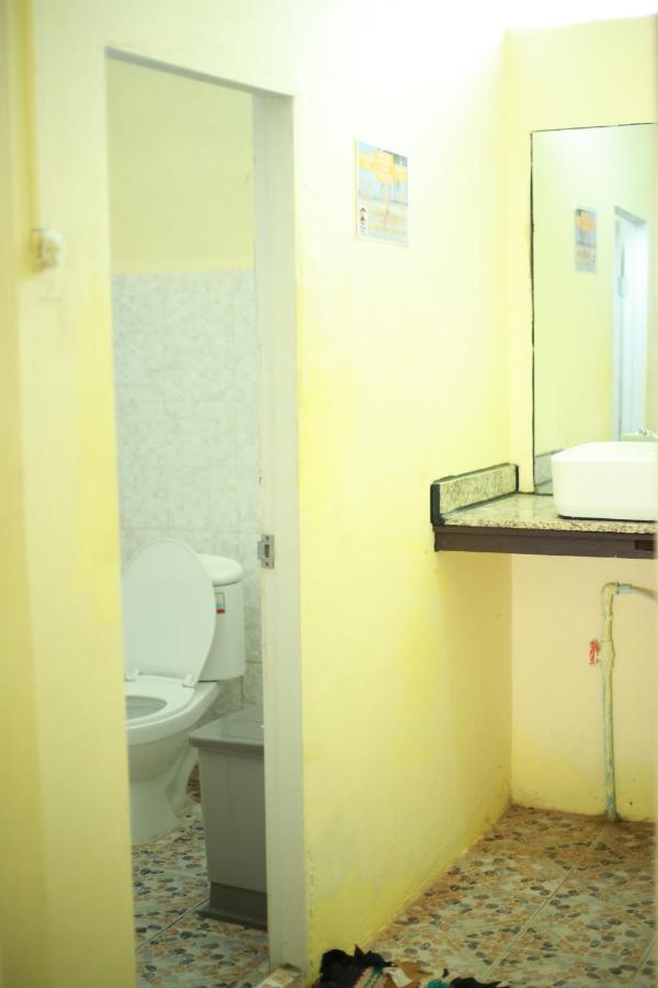 Tree Bar Hostel Ронгсанлем Экстерьер фото